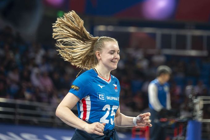 Brancuská o své hlášce: Nejsem úplný tupec... Záběry na kraťasy? Na pláži se vystavím víc Brancuská o své hlášce: Nejsem úplný tupec... Záběry na kraťasy? Na pláži se vystavím víc