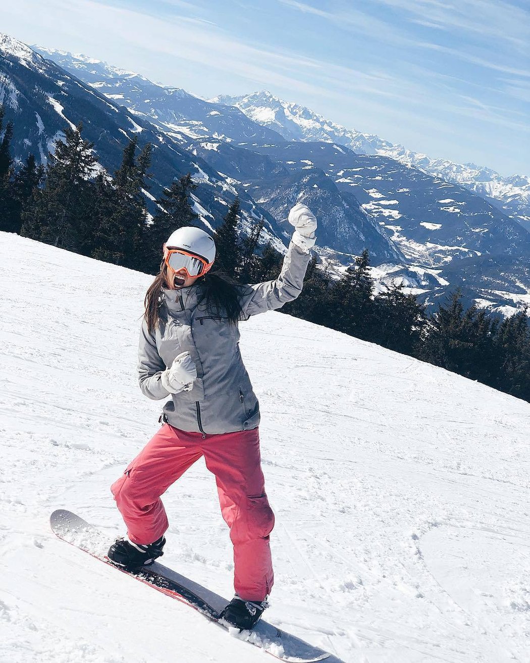 Monika na snowboardu jezdí už deset let.