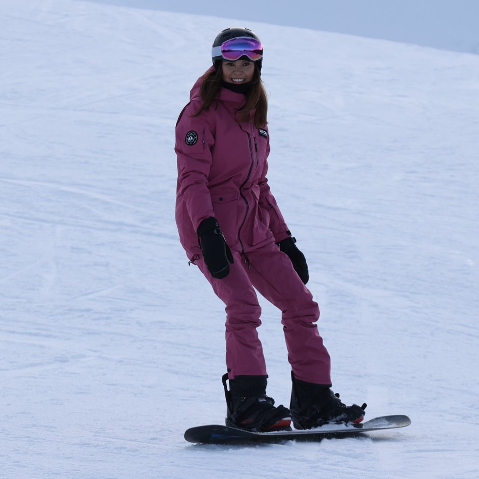 Monika Leová si zajezdila na snowboardu