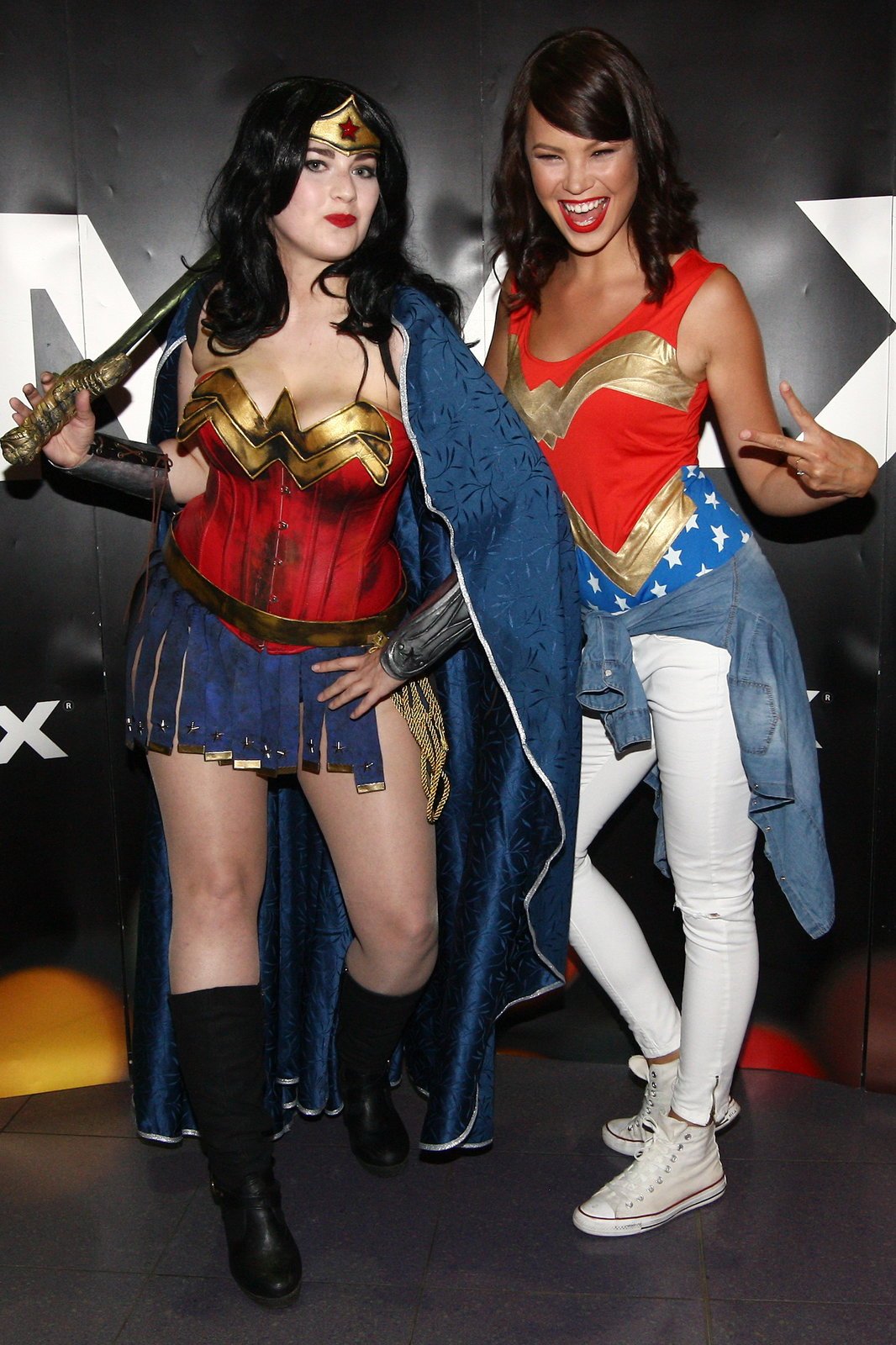 Moderátorka Monika Leová s hrdinkou z Wonder Woman