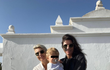 Monika Marešová na dámské jízdě v Řecku s maminkou a dcerou.