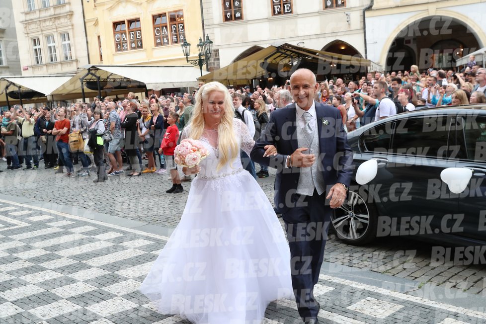 Svatba Moniky Štikové na Staroměstském náměstí v Praze