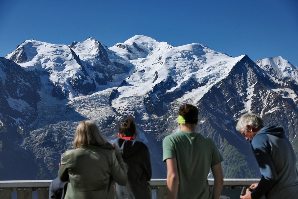 Turisté na Mont Blanc.