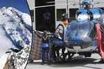 Obrovská lavina na Mont Blancu zabila nejméně devět horolezců, další se pohřešují