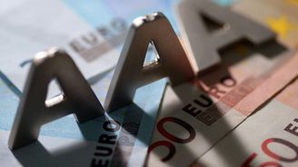 Nedůvěra vůči Francii navrtává euroval ESM