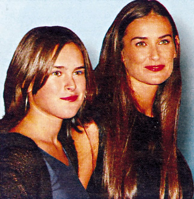 Demi Moore a dcera Rumer v roce 2002. To ještě herečka neměla fobii ze stárnutí a nepodstoupila tolik plastik