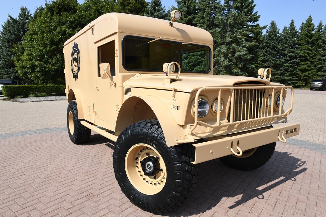 Mopar Kaiser Jeep M725 concept