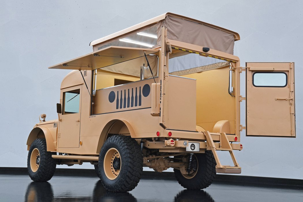 Mopar Kaiser Jeep M725 concept