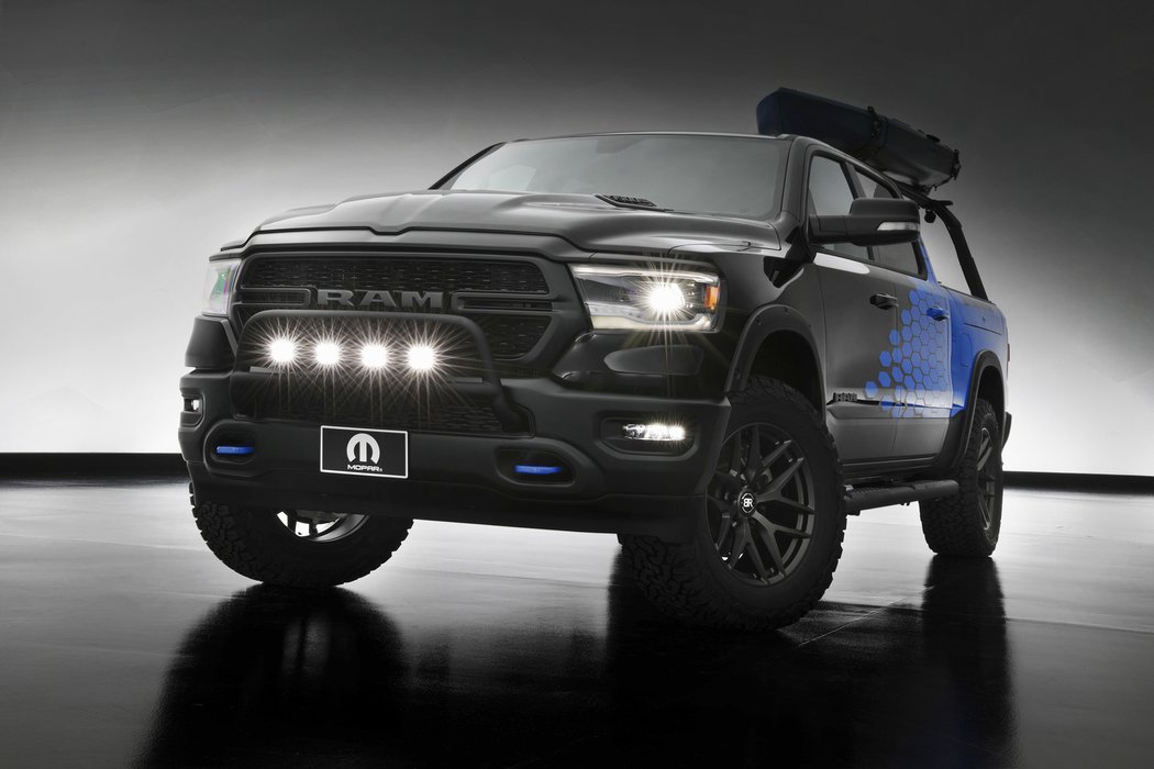 Mopar Ram 1500 Outdoorsman concept