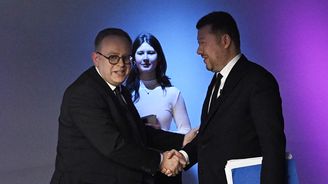 Okamura přišel, Moravec odešel. Co s ním bude dál? Rýsují se dvě možnosti, může ztratit vliv Okamura přišel, Moravec odešel. Co s ním bude dál? Rýsují se dvě možnosti, může ztratit vliv