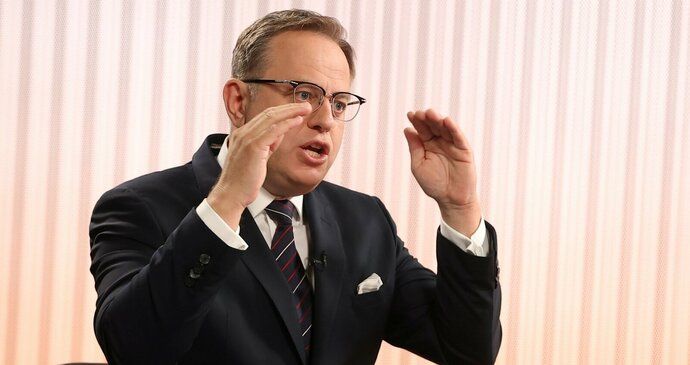 Moderátor Václav Moravec v Hráčích prozradil, kolik bere, proč se kvůli poměrům v ČT obrátil na právníky nebo jak dlouho vydrží v Otázkách.