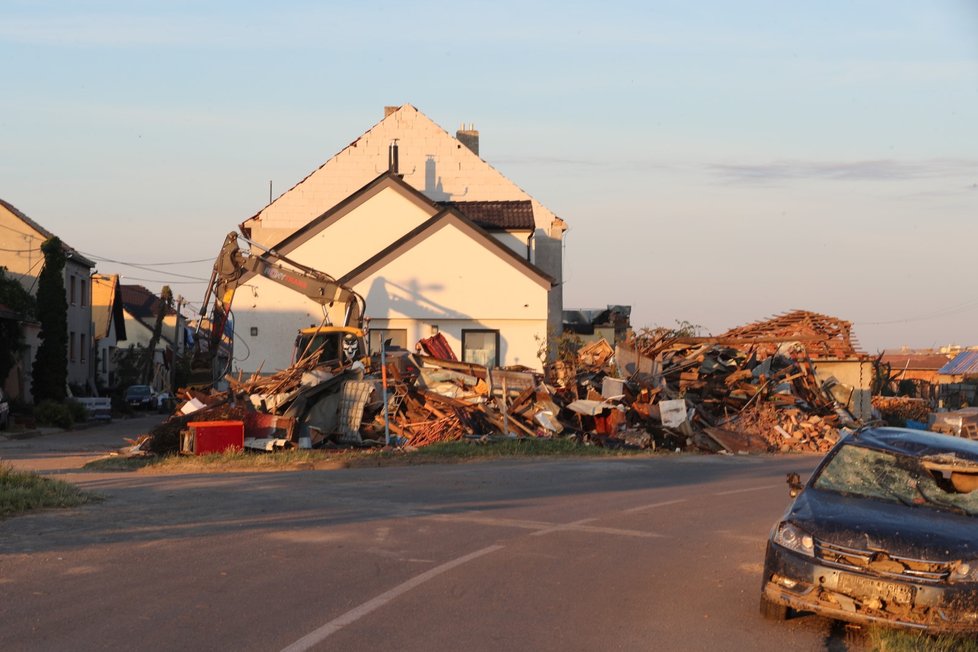 Moravská Nová Ves a obnova obce po ničivém tornádu (28. 6. 2021)