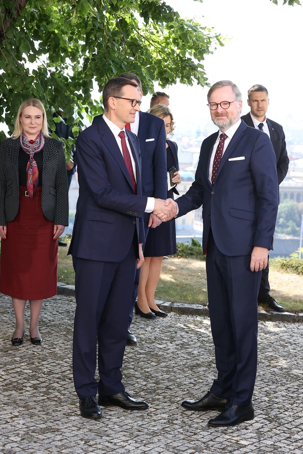 Český premiér Petr Fiala (ODS) s polským premiérem Mateuszem Morawieckim v Kramářově vile (3.6.2022)