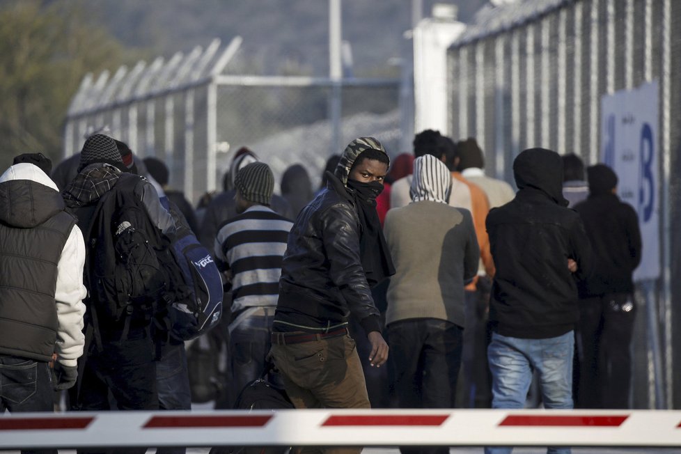 Europoslancům se neplnění uprchlických kvót nelíbí.