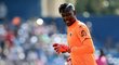 Senegalský brankář Mory Diaw byl zasažen dělobuchem, který mu přistál těsně pod nohou při zápase proti domácímu Montpellieru.