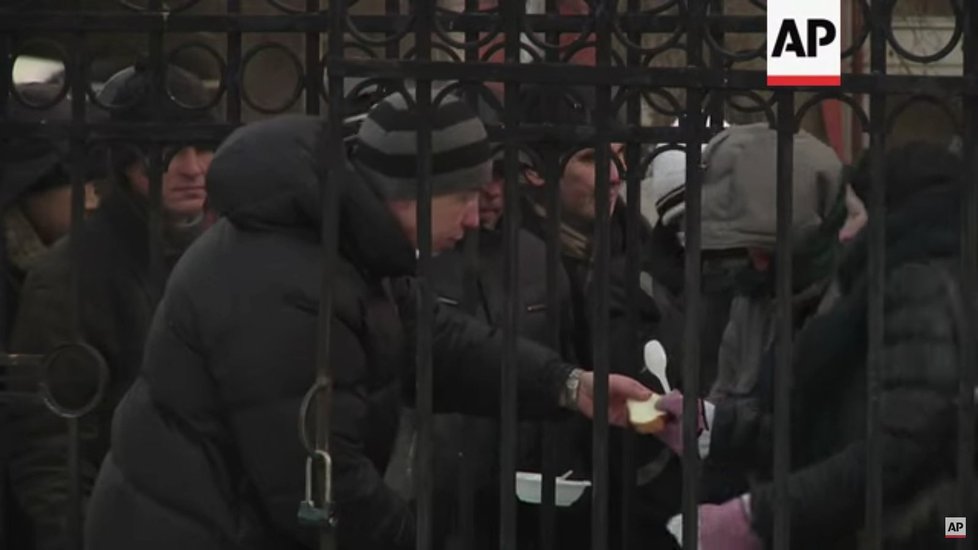 Moskevští bezdomovci se zapojí do boje proti terorismu.