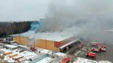 Další obří požár obchoďáku u Moskvy: Hořelo nákupní centrum Balašicha, jeden zraněný 