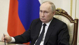 ONLINE: „Zničíme letadlo stejně jako tanky a obrněná vozidla,“ řekl Putin k nasazení letounů F-16