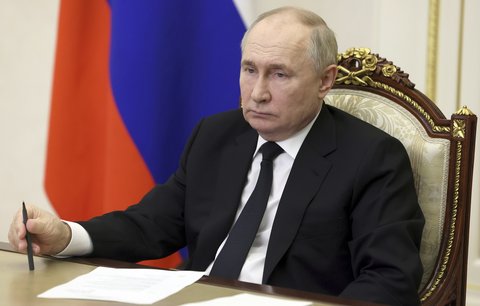 ONLINE: „Zničíme letadlo stejně jako tanky a obrněná vozidla,“ řekl Putin k nasazení letounů F-16