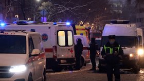 Útočník v moskevském centru služeb zastřelil nejméně dva lidi, čtyři byli zraněni.