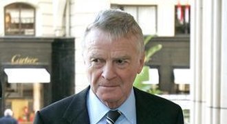 Max Mosley přežil