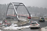 Konečně: Nový most za čtvrt miliardy po 70 letech spojil rozdělené Blansko
