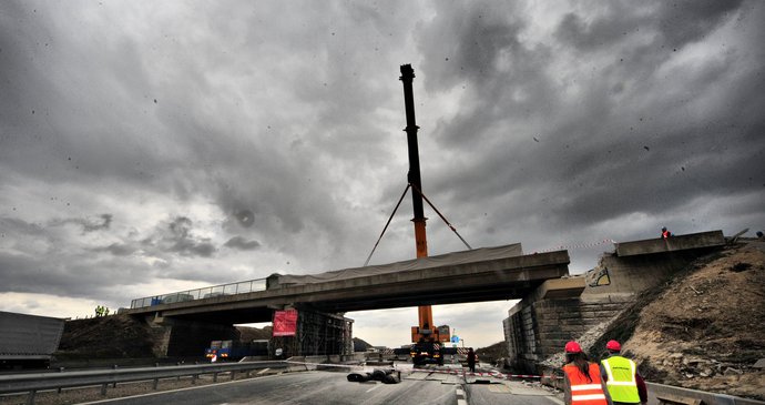 Pražský okruh mezi dálnicí D1 a D11 se začne stavět do konce roku 2019. (ilustrační foto)