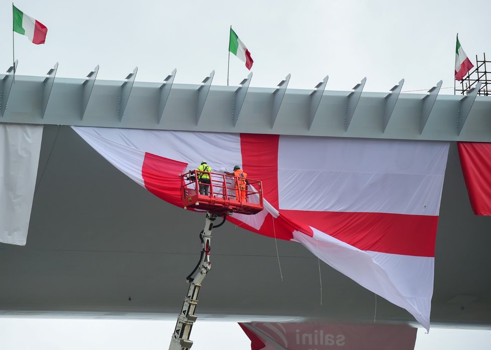 Nový most v italském Janově postavili dva roky po tragédii. (28. 4. 2020)
