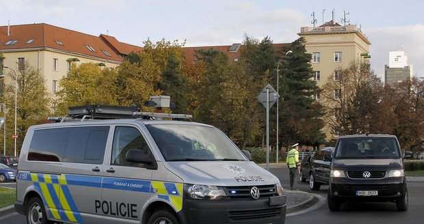 Policisté dopadli v Brně zloděje, který vykradl 36 domů. Ilustrační foto.