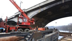Zastupitelé budou o budoucnosti Libeňského mostu jednat příští týden (ilustrační foto).