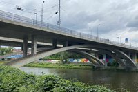 Řidiči, pozor! Nejvytíženější most v Plzni se bude opravovat čtyři měsíce