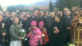Na pohřeb přišlo 300 lidí