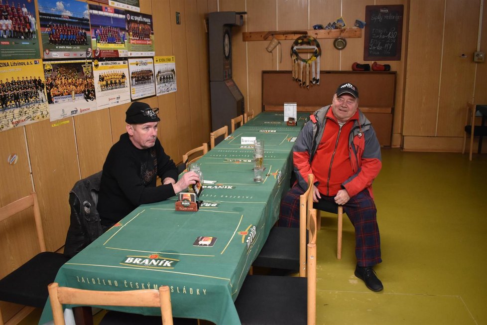 Karel Novák (vpravo) chodí do Severky celých 28 let.