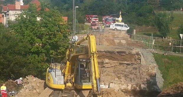 Pád mostu ve Vilémově zabil 4 dělníky: Nový rozsudek potrestal stavbyvedoucí
