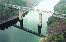 Historický železniční most u Červené: Proti bourání bojují peticí