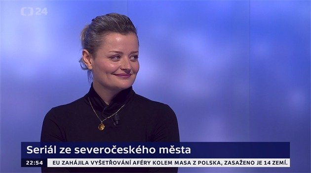 Erika Stárková z fenoménu Most! ve studiu Událostí na ČT