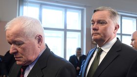 Bývalý manažer Mostecké uhelné společnosti (MUS) Oldřich Klimecký (vlevo) a exnáměstek ministra průmyslu Robert Sýkora