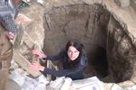 Češky Klicperová, Kutilová a Štuková točily a fotily v tunelech, které pod Mosulem vyhloubili bojovníci ISIS.