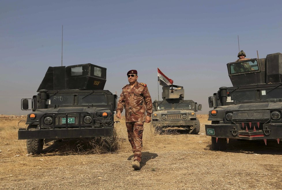 Irácké jednotky pokračují v ofenzívě proti IS v Mosulu.