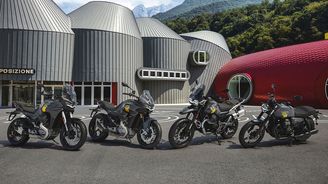 Moto Guzzi slaví 105 let čtyřmi speciály. Jejich barvy převzalo z nové továrny Moto Guzzi slaví 105 let čtyřmi speciály. Jejich barvy převzalo z nové továrny