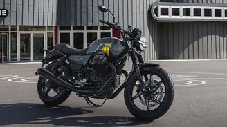 Moto Guzzi V7 Stone 105 Anniversary Moto Guzzi V7 Stone 105 Anniversary