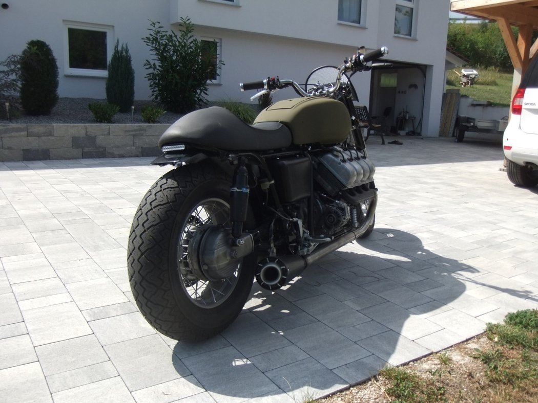 Moto Guzzi Tatra V8