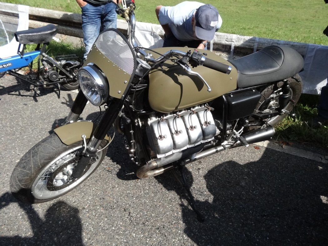 Moto Guzzi Tatra V8