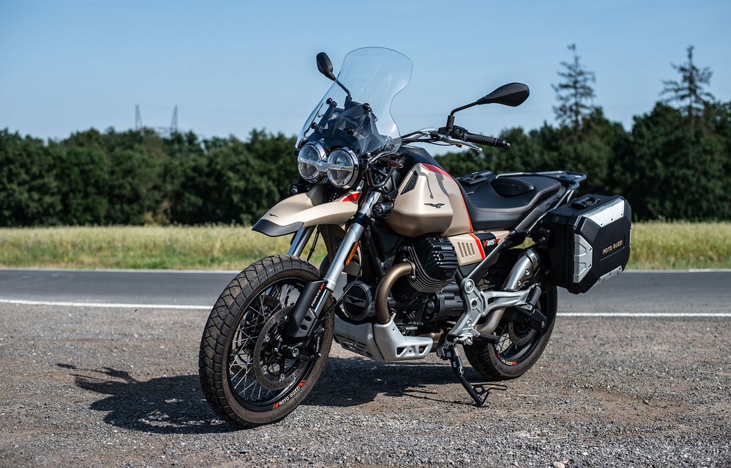 Moto Guzzi V85 TT Travel