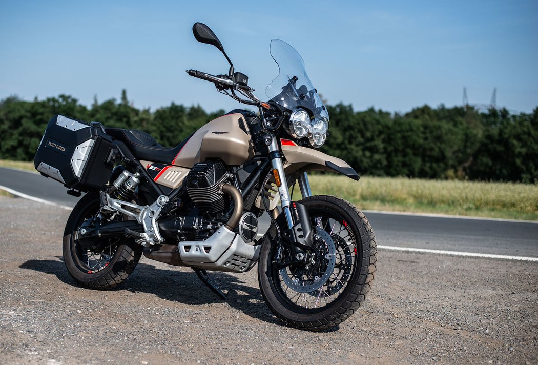 Moto Guzzi V85 TT Travel