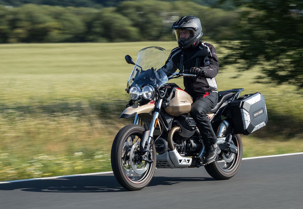 Moto Guzzi V85 TT Travel