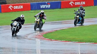Svět motorů pořádá další MotoDen! Zažijte slavnou trať na vlastní kůži, akce je pro každého jezdce Svět motorů pořádá další MotoDen! Zažijte slavnou trať na vlastní kůži, akce je pro každého jezdce