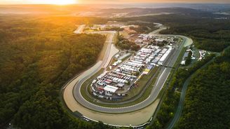 Tahle show se nevidí každý den. MotoGP promění Brno ve světovou arénu Tahle show se nevidí každý den. MotoGP promění Brno ve světovou arénu