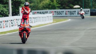 360 km/h bez ochrany. Co všechno musí přežít jezdec MotoGP? 360 km/h bez ochrany. Co všechno musí přežít jezdec MotoGP?