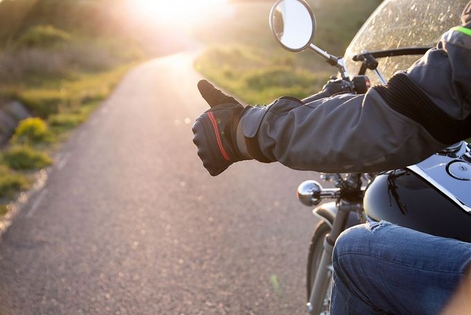 Motorky, které se řítí rychlostí 360 km/h. Chcete show vidět na vlastní oči? Motorky, které se řítí rychlostí 360 km/h. Chcete show vidět na vlastní oči?